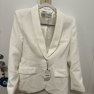 Zara White Blazer